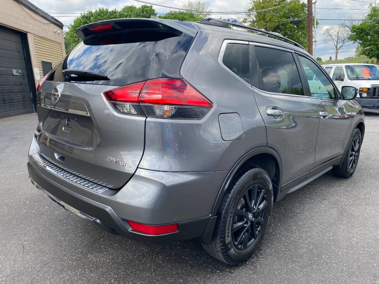 Used 2017 Nissan Rogue SV w/ Midnight Edition Package AWD/4WD image 3