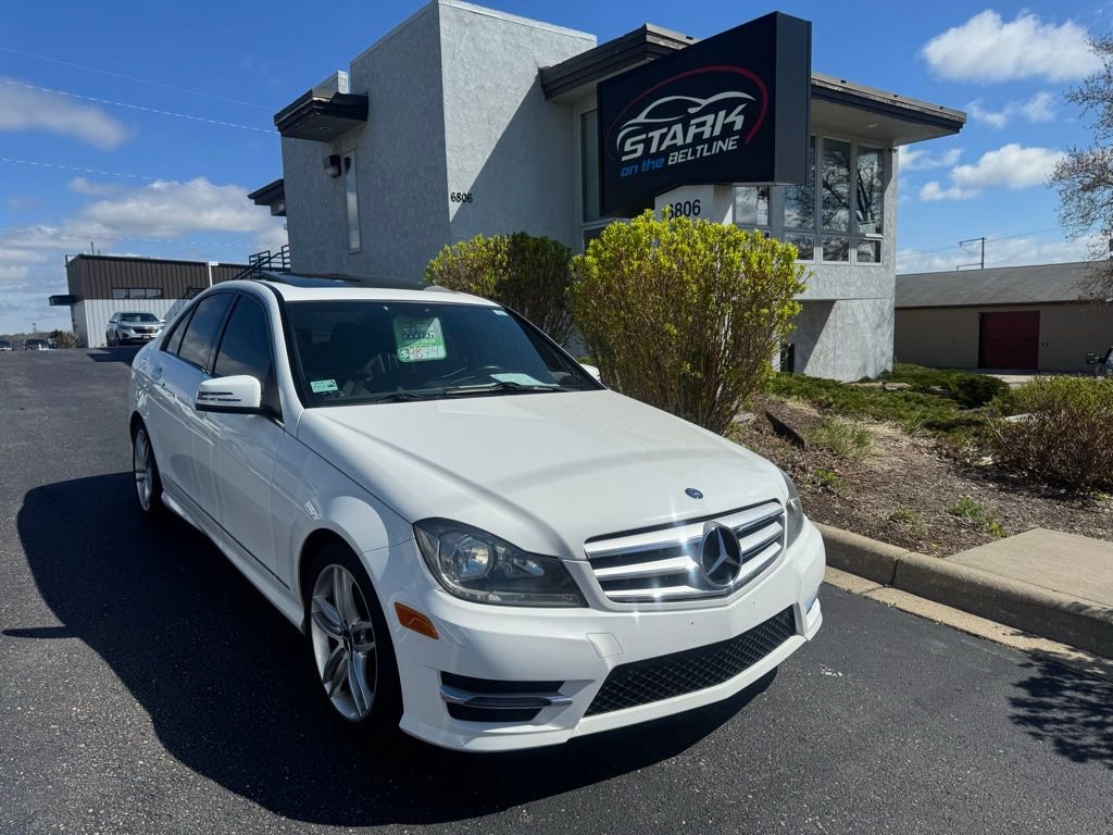 Used 2013 Mercedes-Benz C 300 4MATIC Sedan image 2