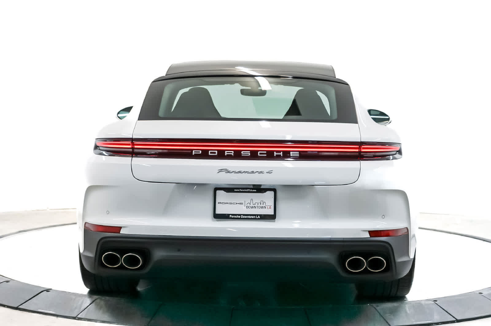 Certified 2025 Porsche Panamera 4 AWD/4WD image 10