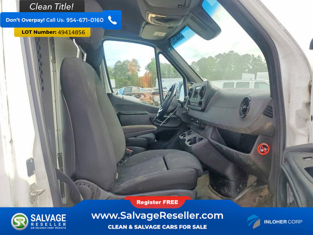 Used 2021 Mercedes-Benz Sprinter 2500 image 7