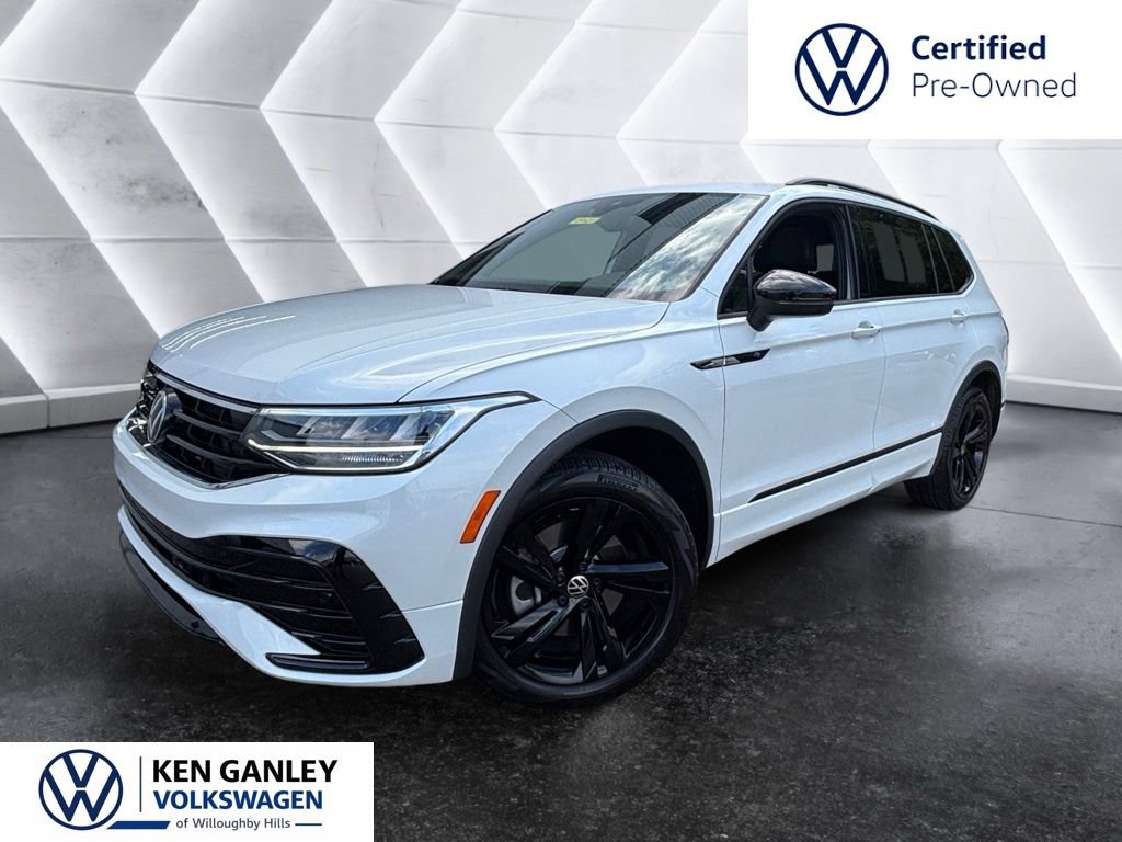 Used 2024 Volkswagen Tiguan SE R-Line AWD/4WD image 1