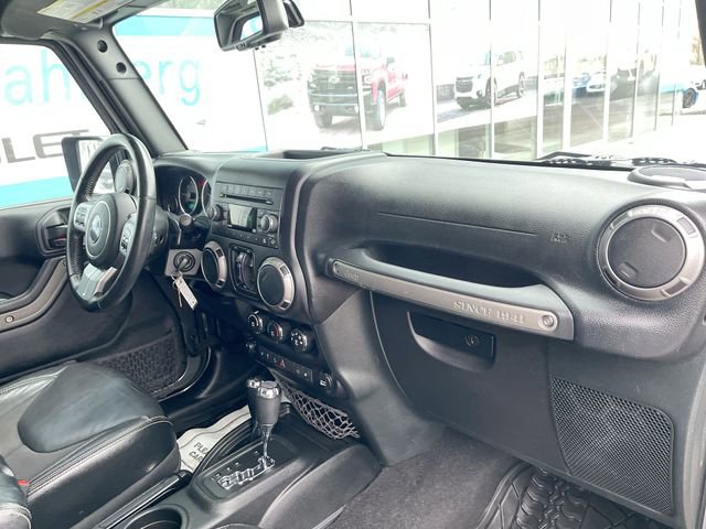 Used 2017 Jeep Wrangler Unlimited Sport image 25