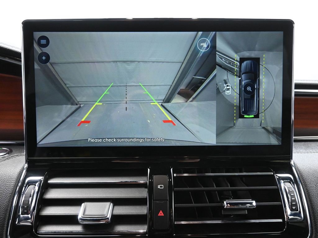 Used 2024 Lincoln Navigator L 4WD image 6