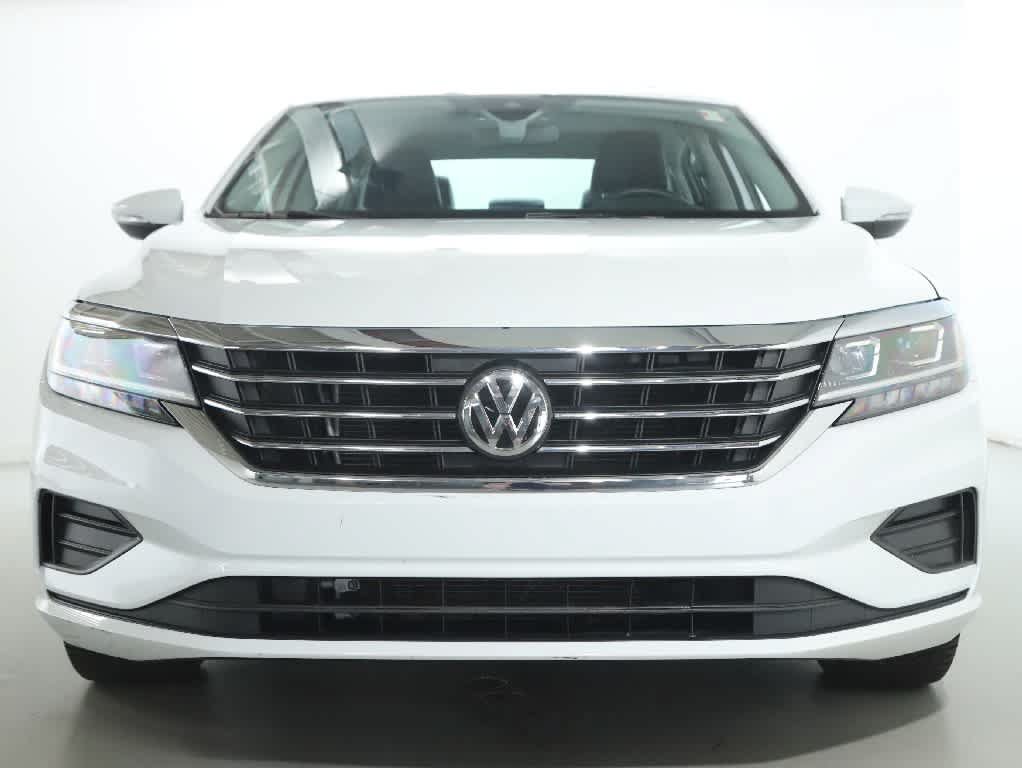 Certified 2022 Volkswagen Passat 2.0T SE FWD image 5
