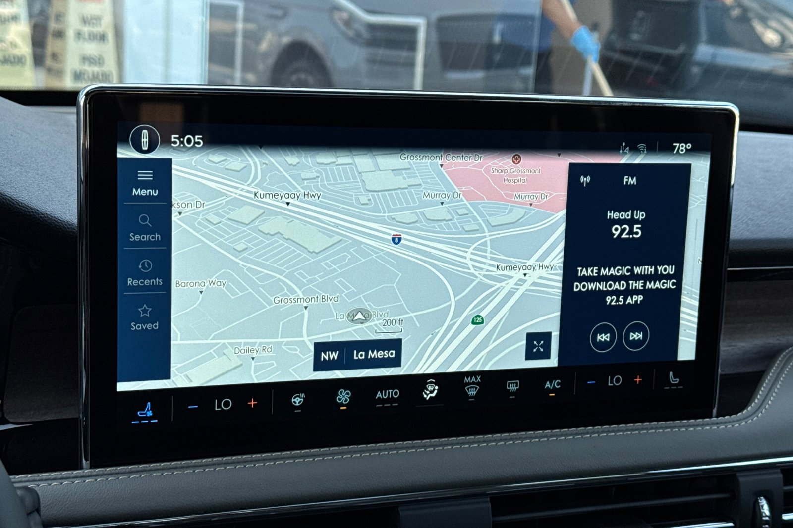 New 2025 Lincoln Corsair Reserve w/ Equipment Group 202A image 18