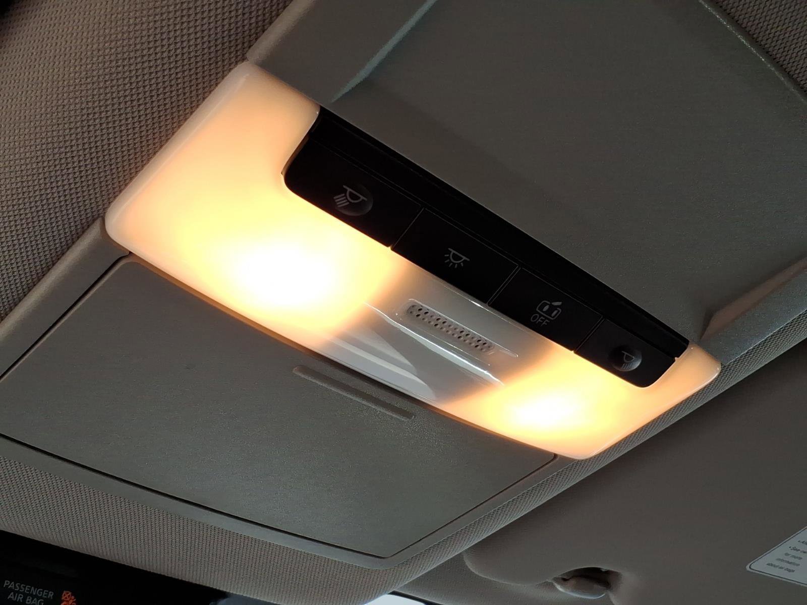 Used 2025 Nissan Rogue S image 16