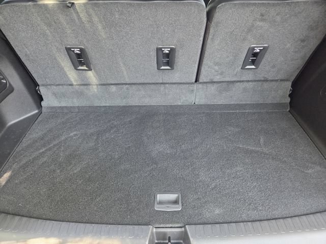 Used 2026 GMC Acadia Denali FWD image 28