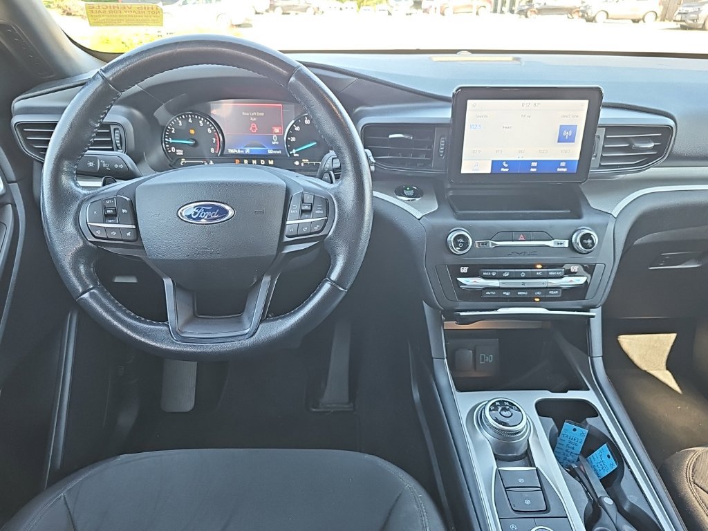 Used 2020 Ford Explorer XLT AWD/4WD image 2