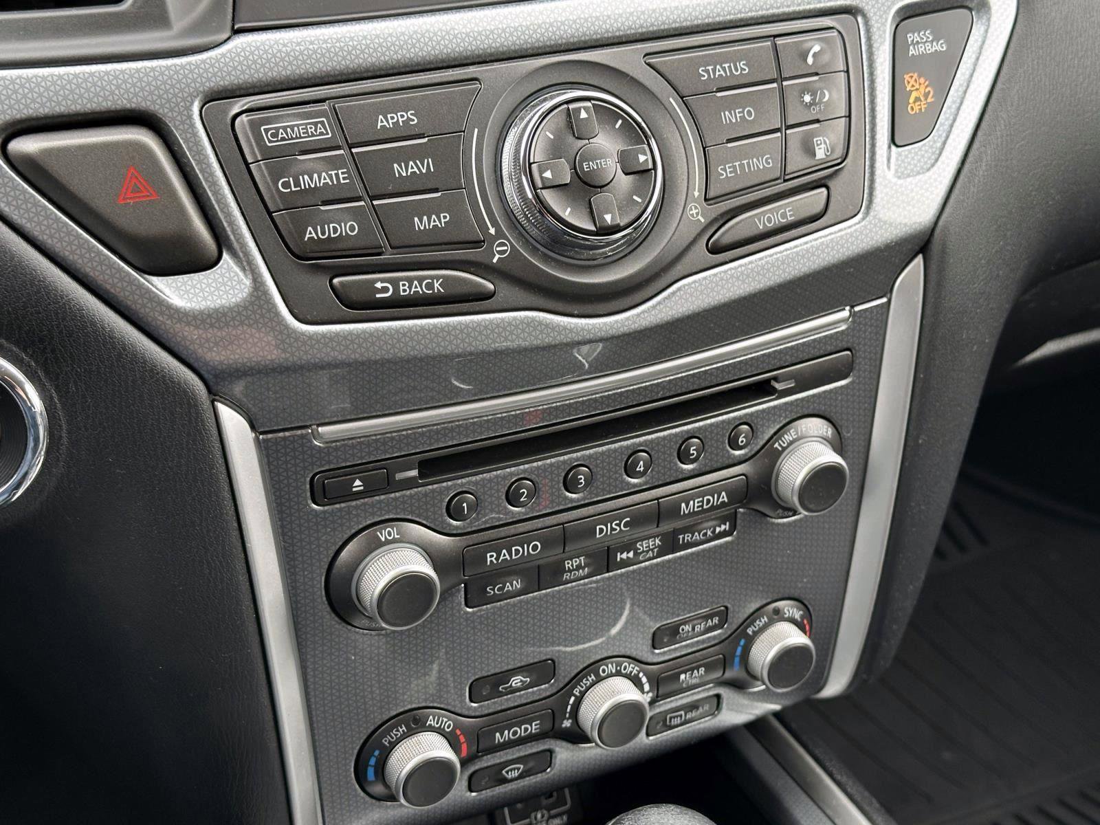 Used 2019 Nissan Pathfinder SL image 26