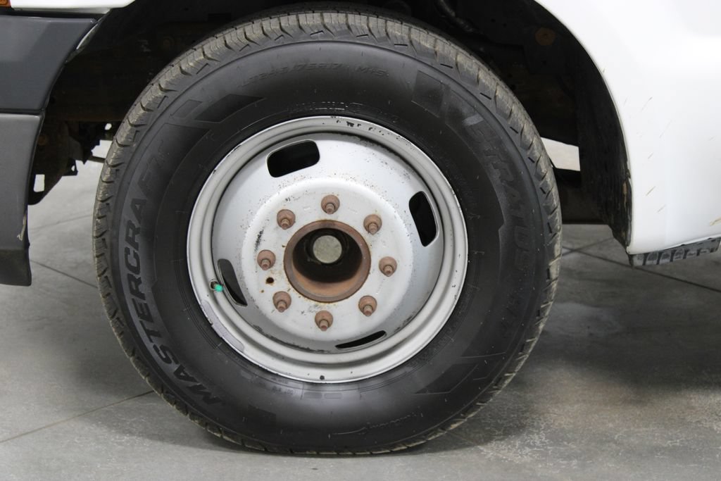 Used 2006 Ford F350 XL RWD image 22