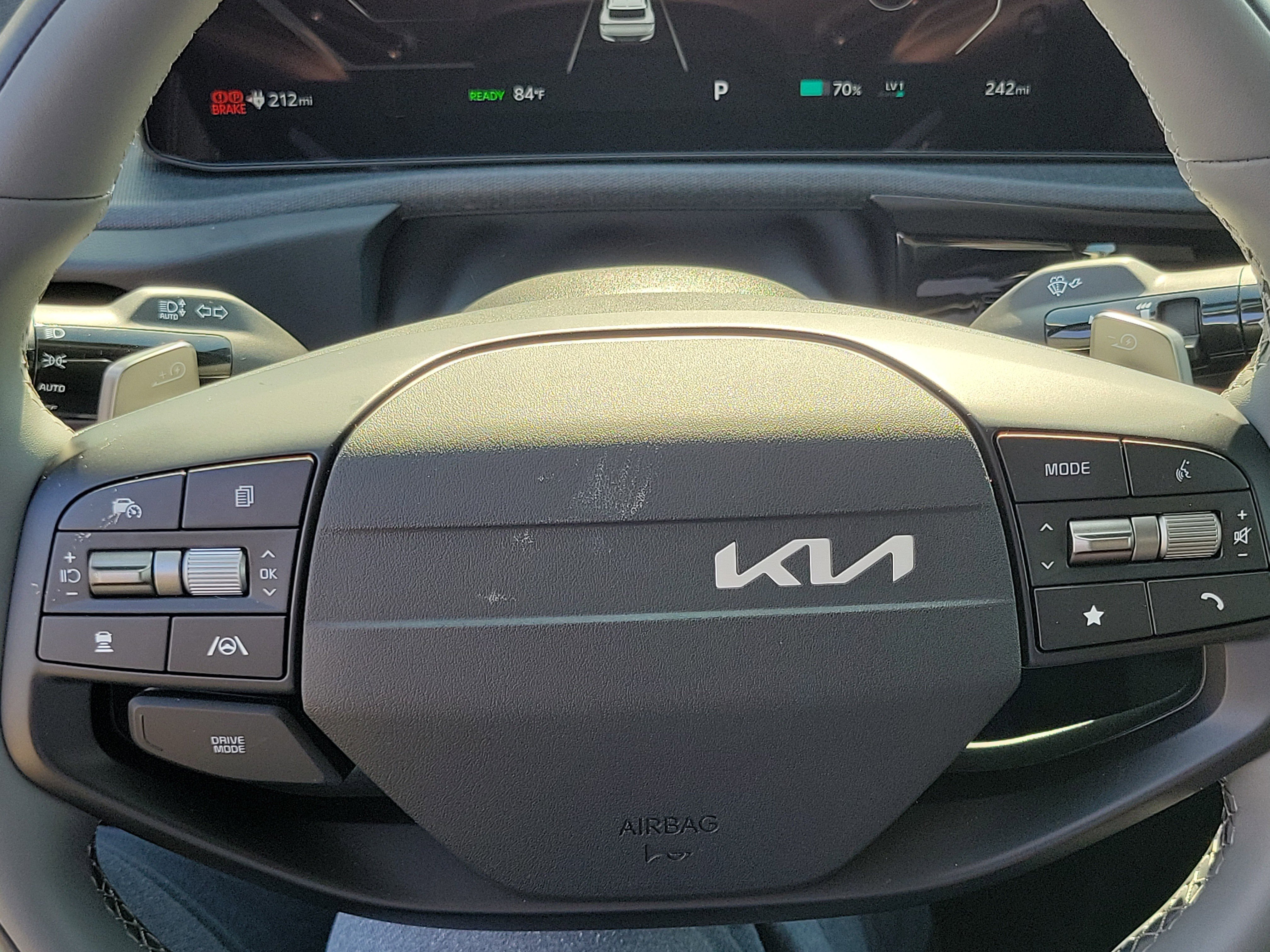 Used 2025 Kia EV6 Light w/ Light LR Technology Package RWD image 12