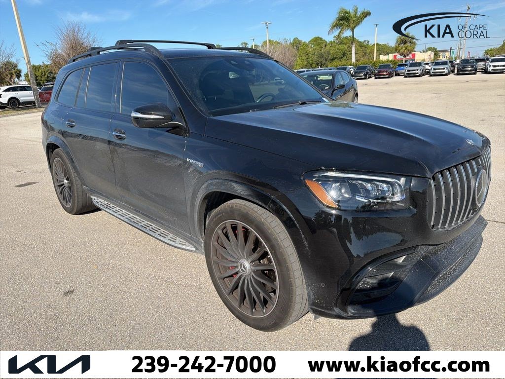 Used 2025 Mercedes-Benz GLS 63 AMG AMG GLS 63 image 9