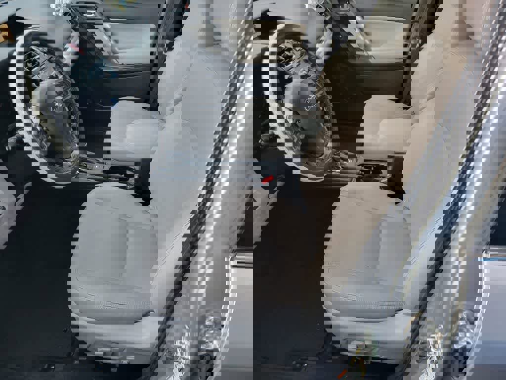 Used 2016 Subaru Forester 2.5i Touring w/ Eyesight & Navigation System image 3