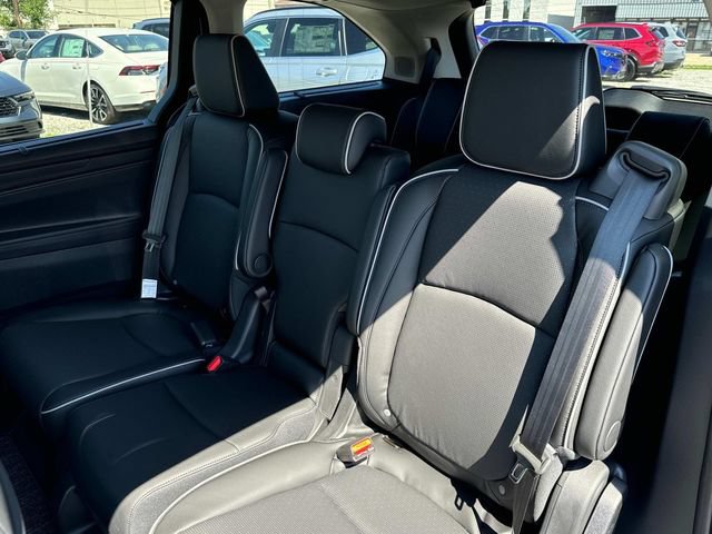 New 2026 Honda Odyssey Elite image 5