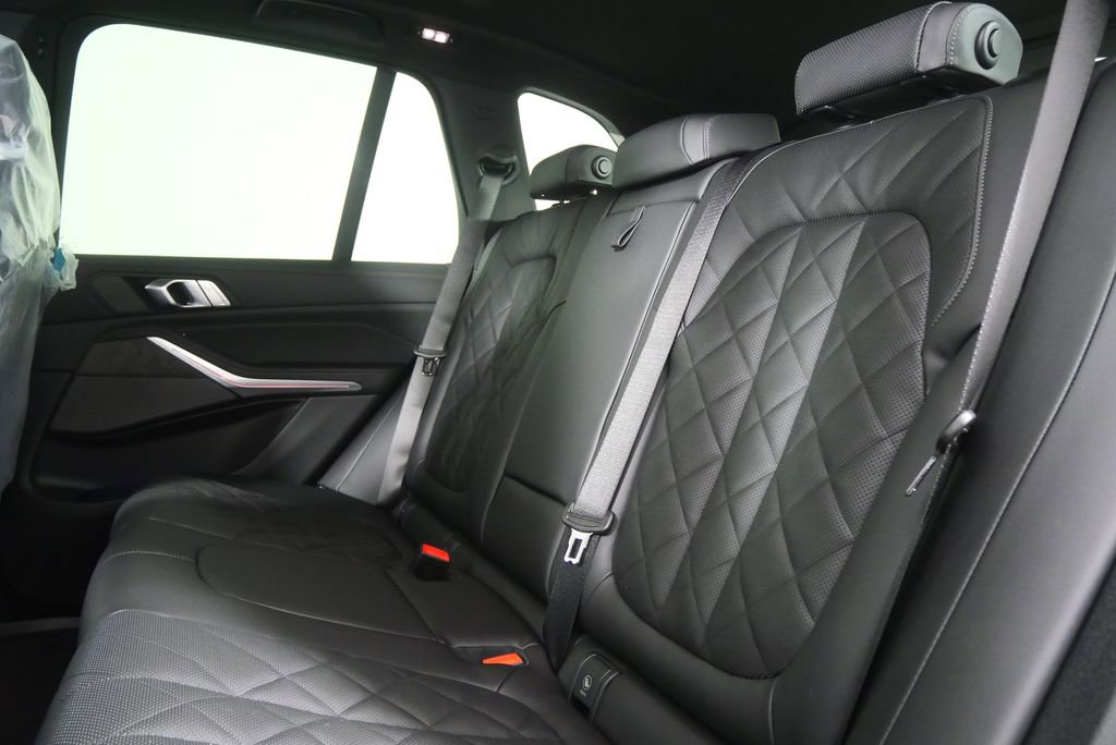 New 2026 BMW X5 xDrive50e image 16