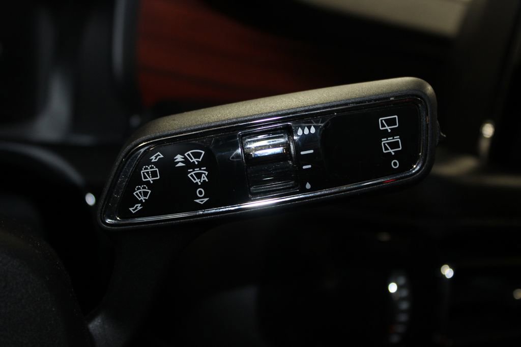 Used 2022 Lincoln Aviator Reserve w/ Equipment Group 201A AWD/4WD image 39