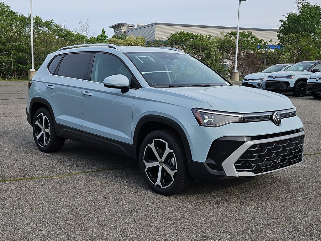 New 2026 Volkswagen Taos SEL AWD/4WD image 2