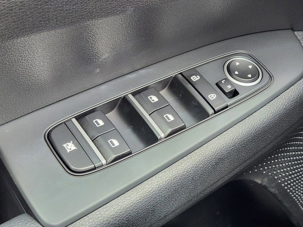 Used 2024 Kia Forte LXS w/ LXS Technology Package FWD image 22