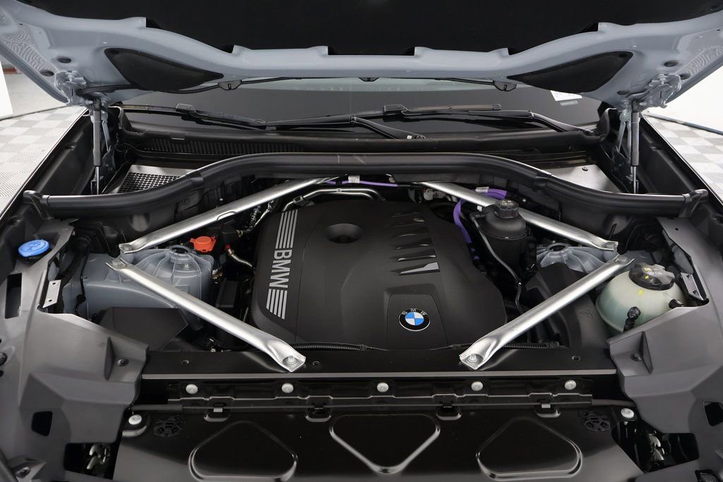 New 2026 BMW X5 xDrive40i w/ M Sport Package image 9