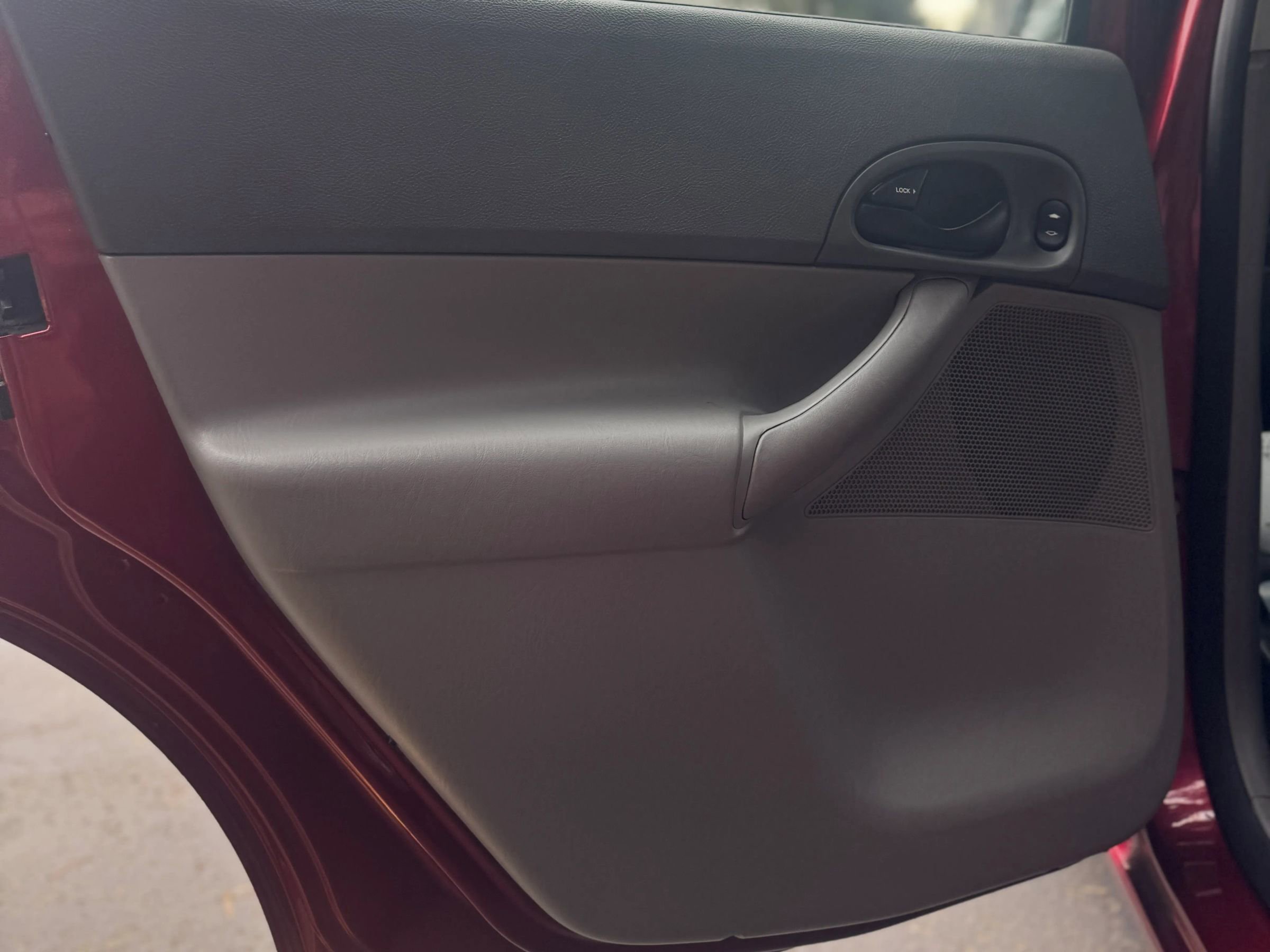 Used 2005 Ford Focus SE image 24