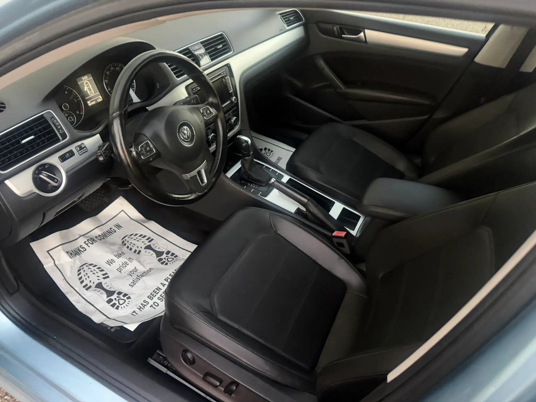 Used 2012 Volkswagen Passat TDI SE FWD image 11