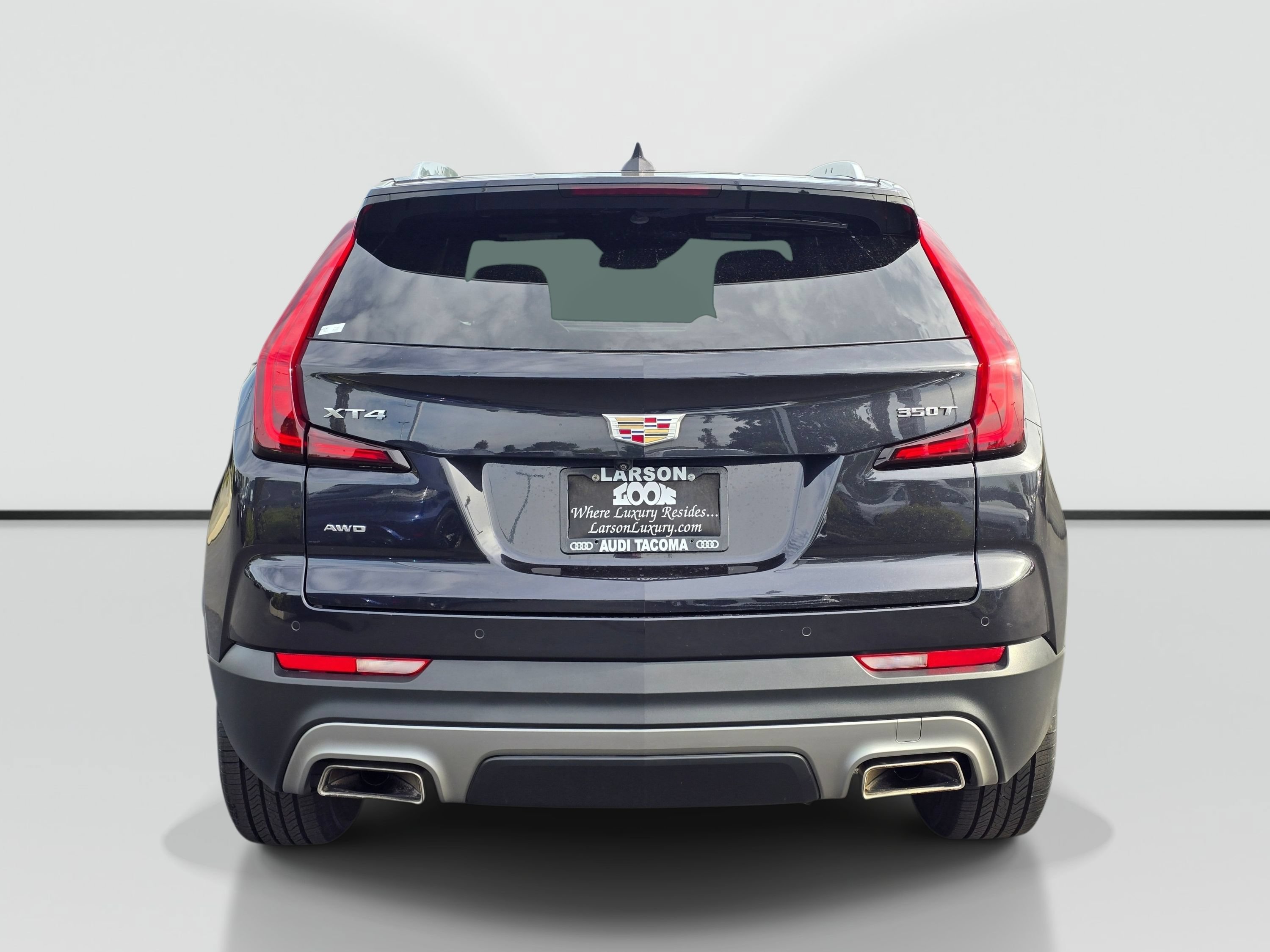 Used 2023 Cadillac XT4 Premium Luxury AWD/4WD image 4