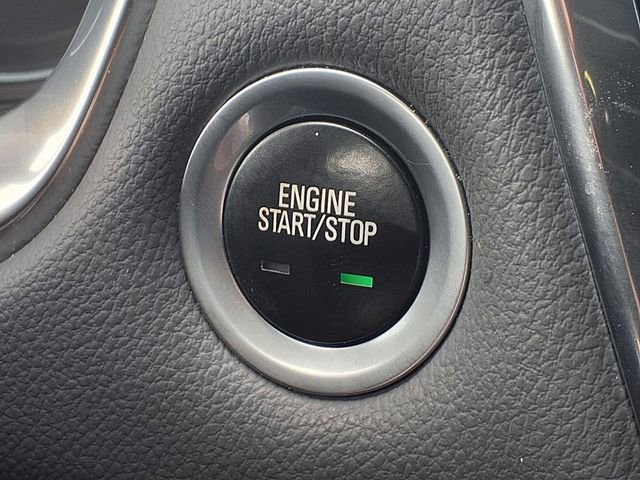 Used 2020 Chevrolet Traverse LT w/ LT Premium Package image 12