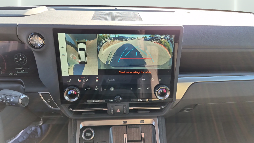 Used 2024 Lexus GX 550 AWD/4WD image 18
