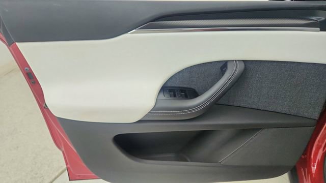 Used 2022 Tesla Model X Plaid image 39