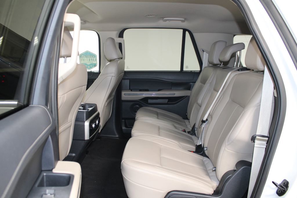 Used 2024 Ford Expedition Max XLT image 27