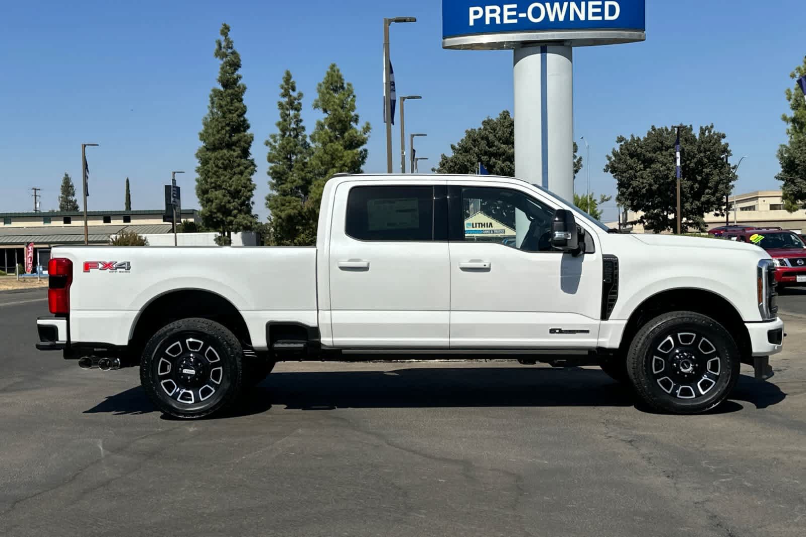 New 2026 Ford F250 Platinum w/ FX4 Off-Road Package AWD/4WD image 8