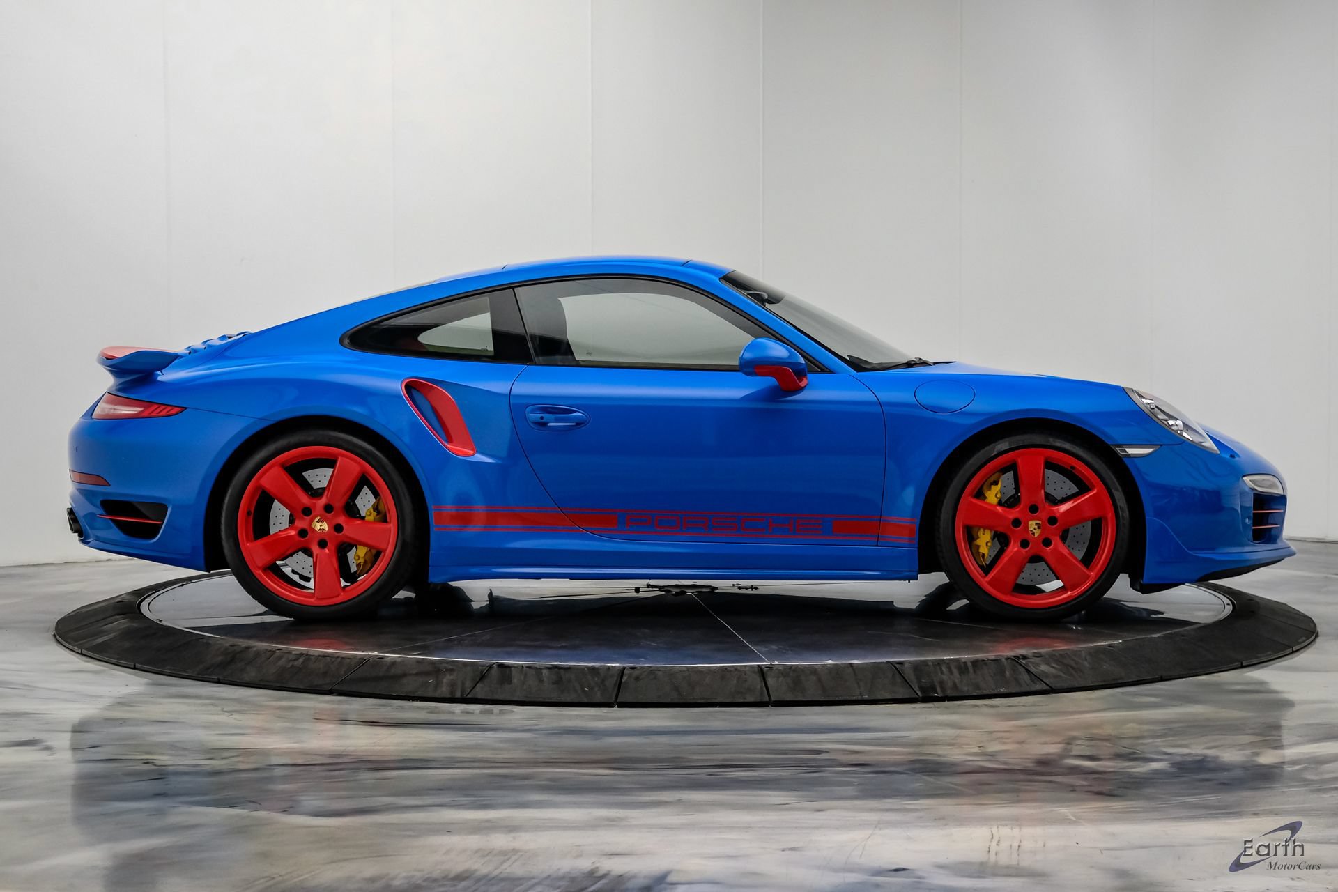 Used 2016 Porsche 911 Turbo S AWD/4WD image 25