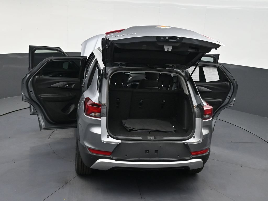 Used 2023 Chevrolet TrailBlazer LT FWD image 29
