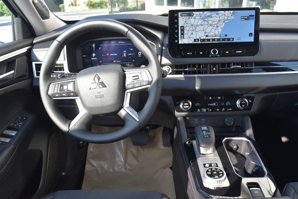 New 2026 Mitsubishi Outlander SE AWD/4WD image 12