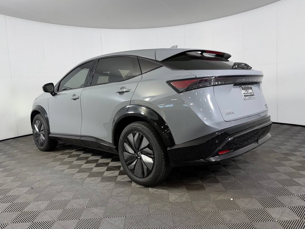 Used 2023 Nissan Ariya AWD image 10