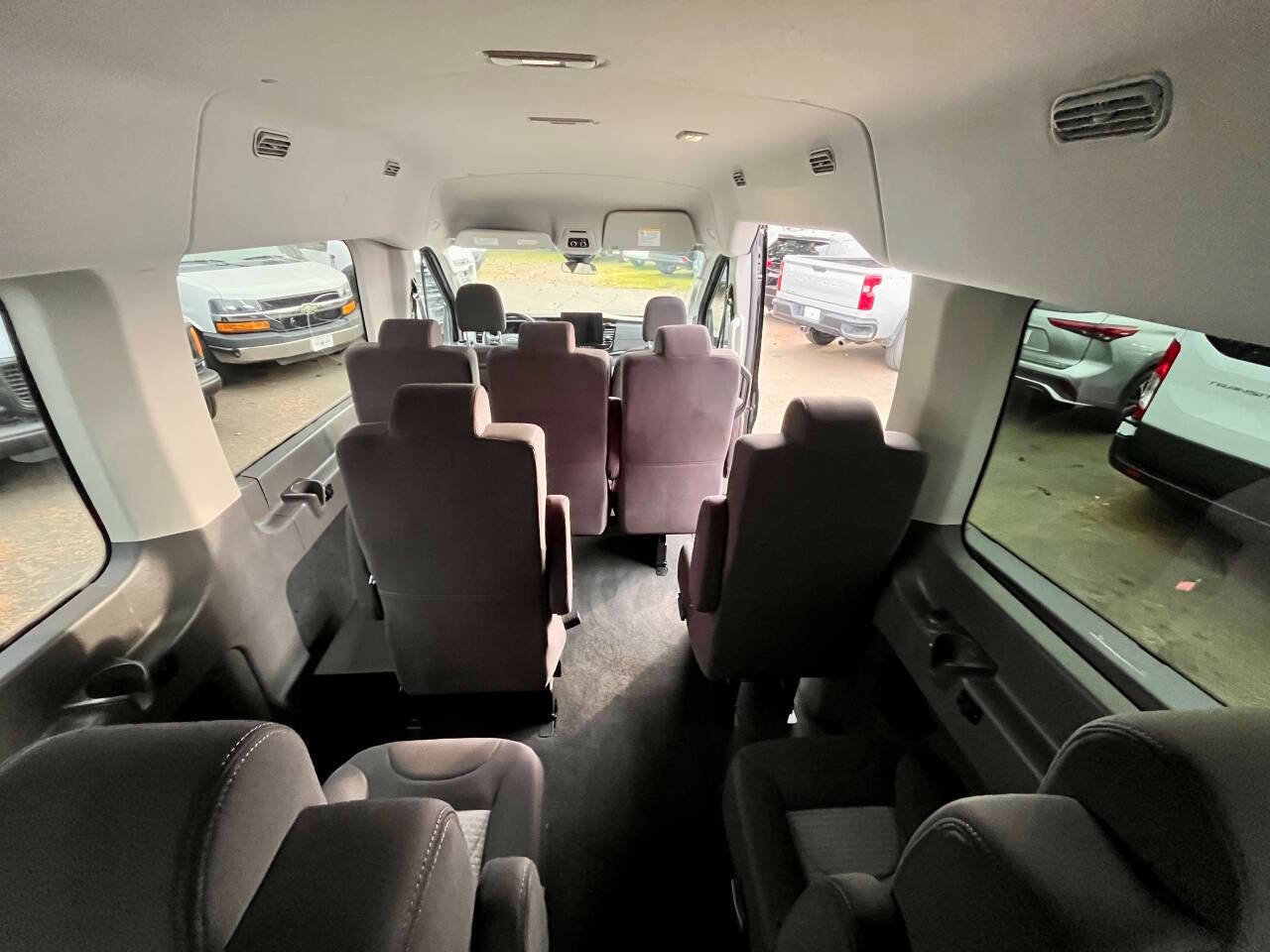 Used 2023 Ford Transit 350 XLT image 21