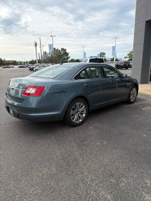 Used 2010 Ford Taurus Limited FWD image 6
