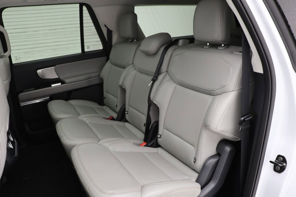 Used 2025 Ford Expedition Max Active AWD/4WD image 12