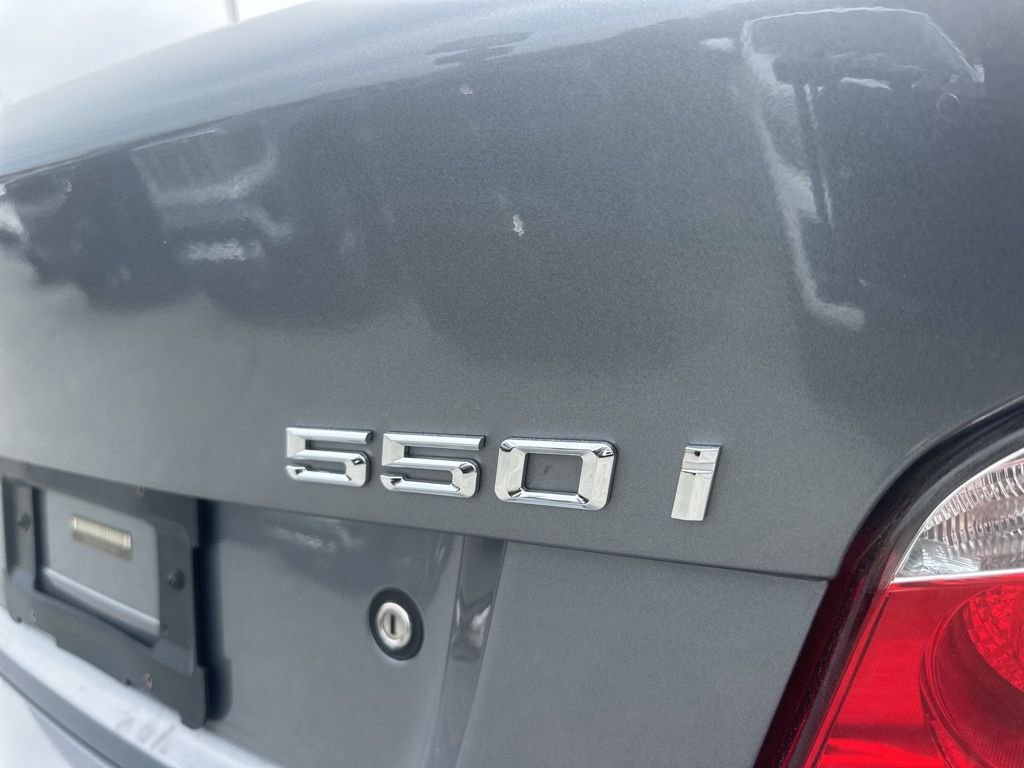 Used 2010 BMW 550i Sedan image 29