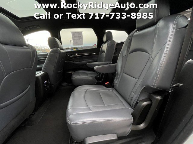 Used 2023 Buick Enclave Essence w/ Experience Buick Package image 23