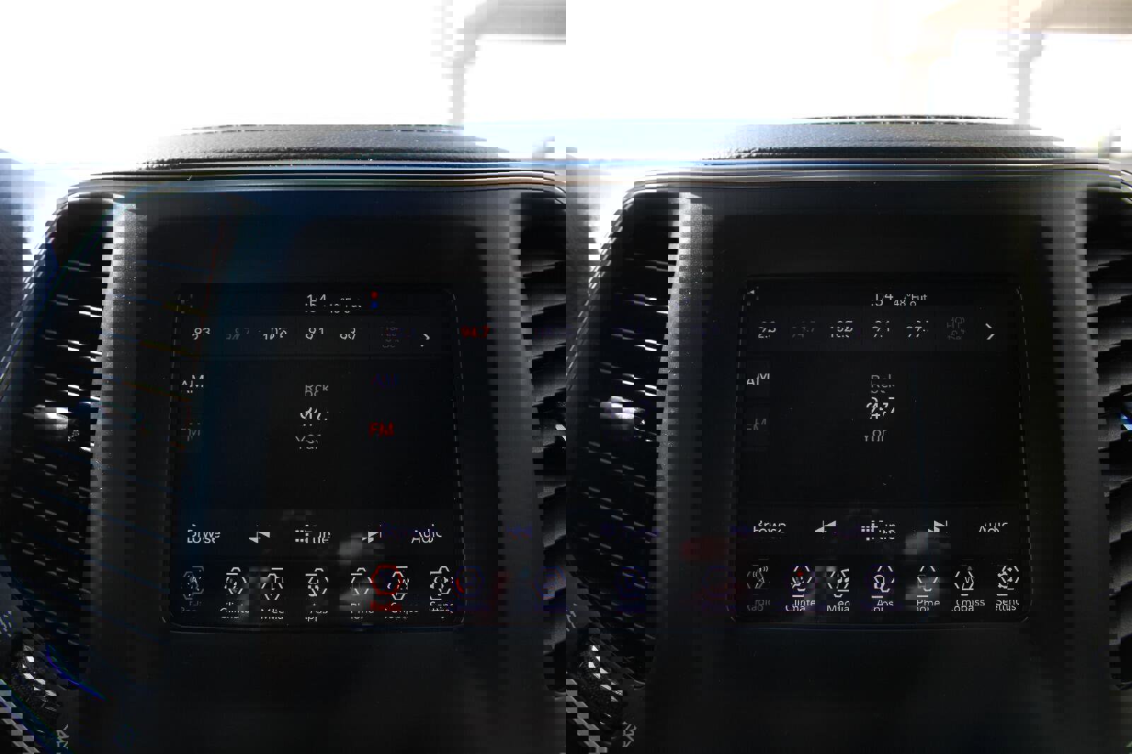 Used 2020 Jeep Cherokee Latitude image 18