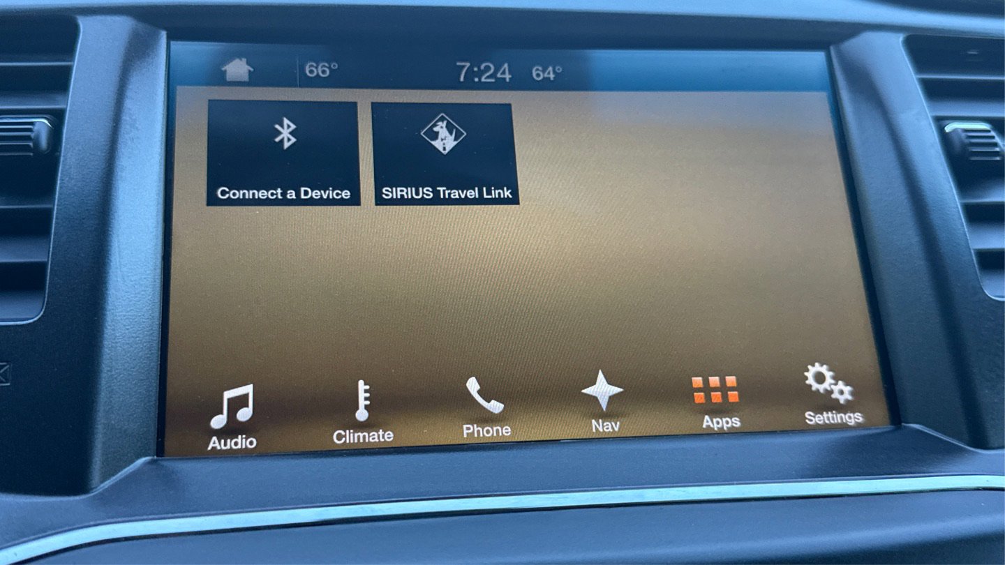 Used 2016 Lincoln MKS w/ Equipment Group 101A FWD image 31