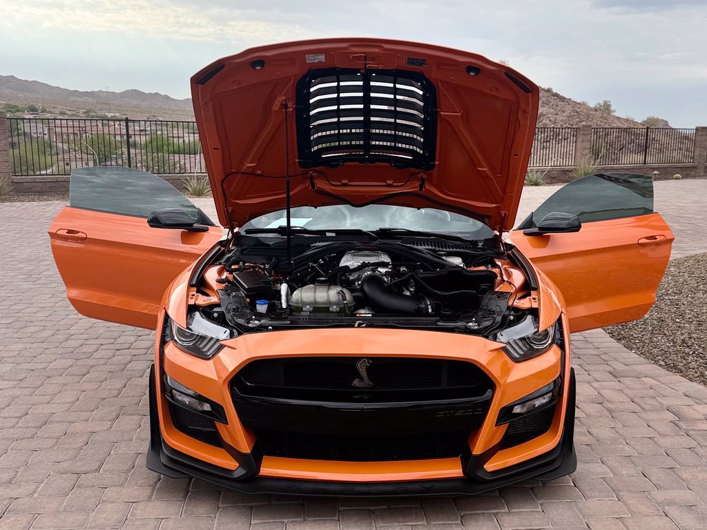 Used 2020 Ford Mustang Shelby GT500 w/ Carbon Fiber Track Pack RWD image 10