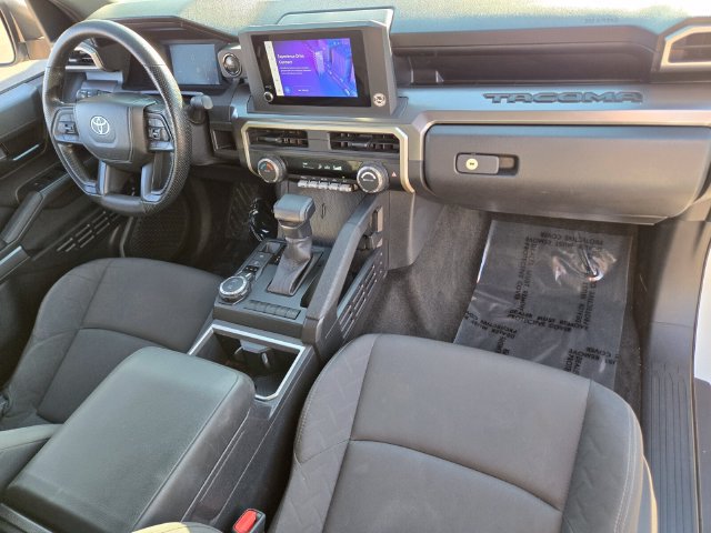 Used 2025 Toyota Tacoma SR5 AWD/4WD image 19