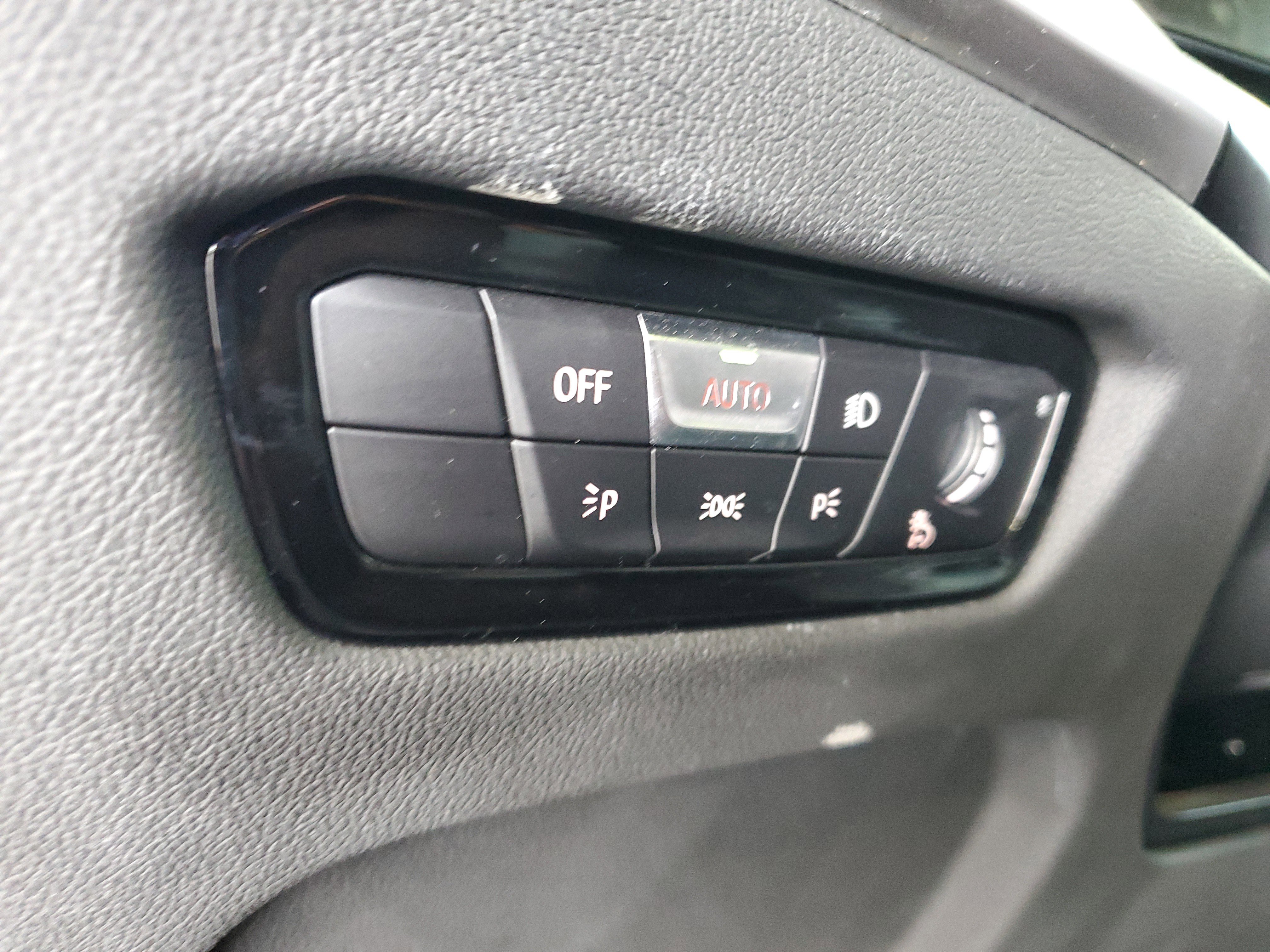 Used 2025 BMW M340i RWD image 21