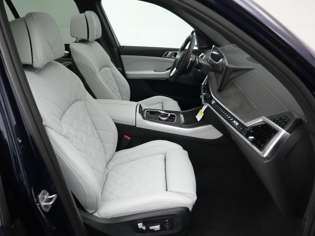 Certified 2026 BMW X5 xDrive40i w/ Climate Comfort Package image 21