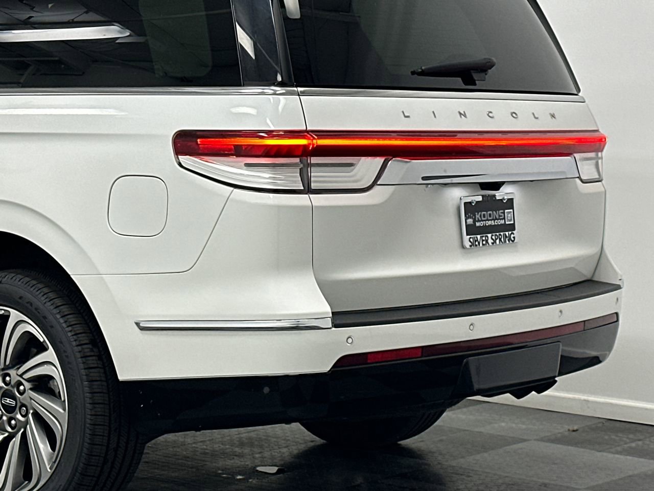 Certified 2022 Lincoln Navigator Reserve image 6