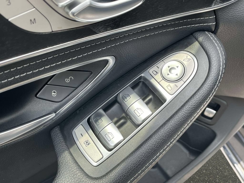 Used 2016 Mercedes-Benz C 300 4MATIC Sedan image 18
