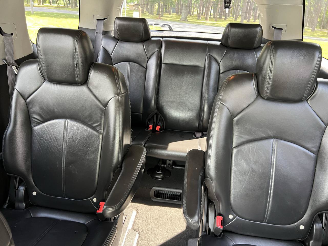 Used 2008 GMC Acadia SLT w/ Convenience Package FWD image 12