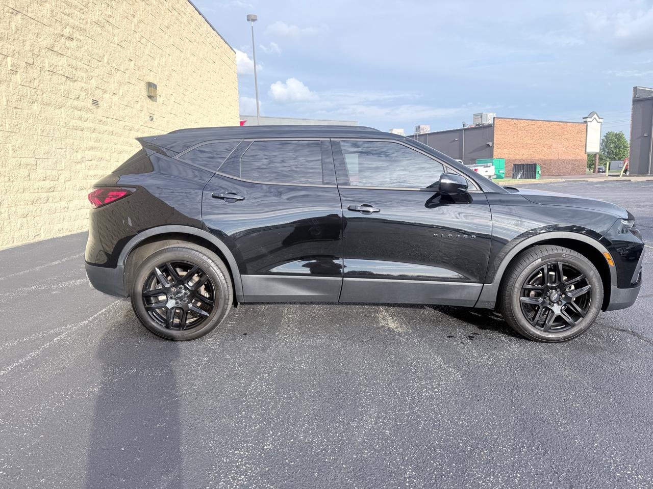 Used 2019 Chevrolet Blazer LT FWD image 6